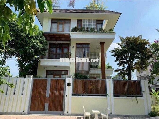 Biệt Thự Tân Phong Có Nội Thất Hồ Bơi - Th Máy 🍃