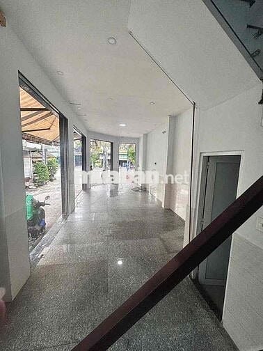Cho thuê Nhà 2 góc MT Kênh tân hóa, 4x 13, 2 lầu, vỉa hè 6m. 19 tr