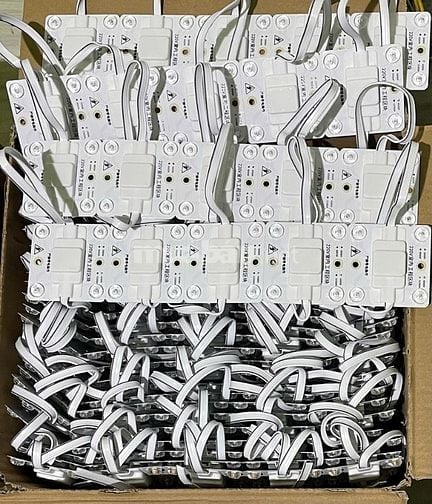 CỬA HÀNG BÁN ĐÈN CẦN TUYỂN NHÂN VIÊN GIAO HÀNG NAM 