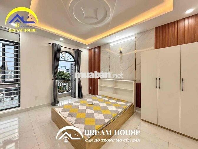 STUDIO BAN CÔNG SẴN NỘI THẤT SANG XỊN - MẶT TIỀN LỚN - AN NINH CAO