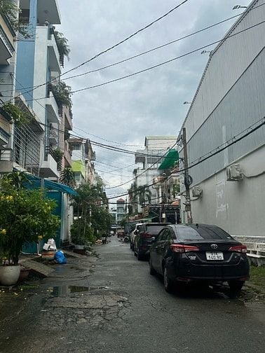 Bán nhà cấp4 Bùi Đình Túy vị trí cực đẹp, HXH 10m tiện xây ở hoặc CHDV