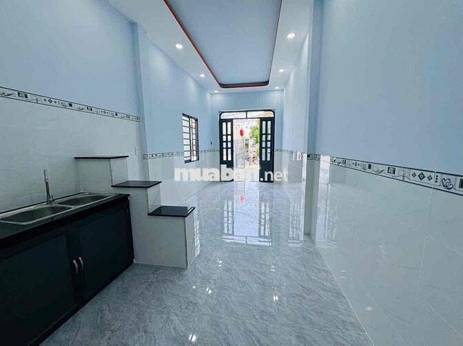 kẹt tiền ngân hàng cần bán gấp căn nhà 1 trệt 1 lầu