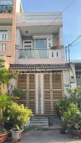 Nhà HXT 413/41 Lê Văn Quới. DT 4x11m, 2 tầng-4.65 tỷ