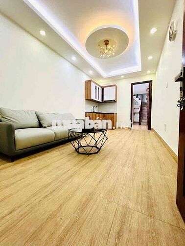 Bán nhà tập thể phố Lê Gia Định oto đỗ cửa nhà đẹp 2 thoáng ở ngay 80m