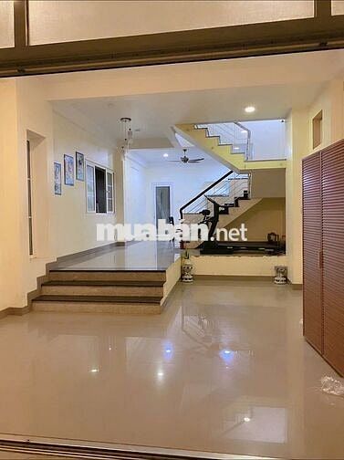 Tìm 1-2 bạn nữ ở ghép phòng trong nhà nguyên căn