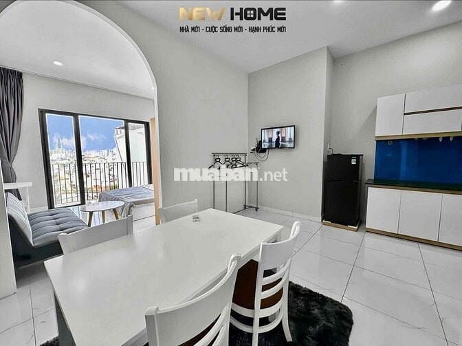 CHO THUÊ CĂN HỘ BAN CÔNG TÁCH BẾP FULL NỘI THẤT 50M2 BỜ KÈ HOÀNG SA