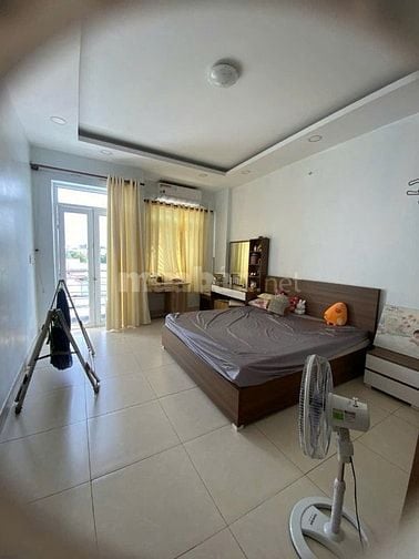 Nhà Ngay Tô Ký - 100m² - 3 tầng - 4,6 tỷ - Sổ hồng riêng - hẻm xe tải