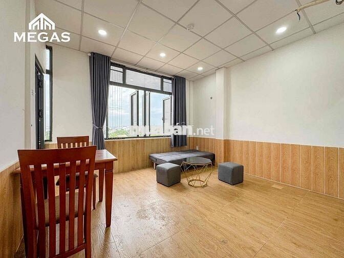 Trống Sẵn Studio Tách Bếp Full Nội Thất Cửa Sổ View Sông Vàm Thuật