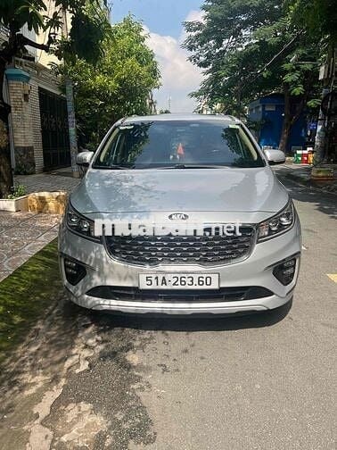 Kia Sedona 2019 Luxury D - 89000 km