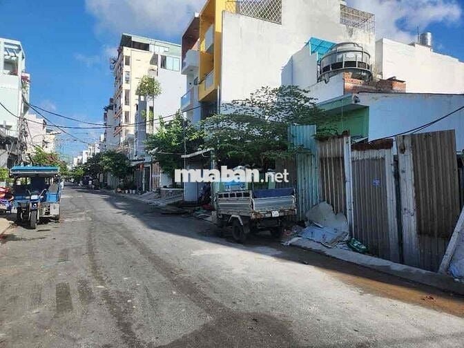 86.7m2 - Giá 12 tỷ - Ngang 8m - Mặt tiền đường số 53, Bình Thuận, Q7