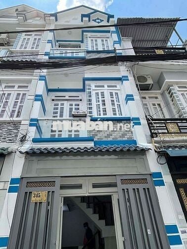 Nhà 1 Trệt 2 Lầu Hẻm Xe Hơi Gần Bệnh Viện Q12 Giá :1 tỷ 980 TR .