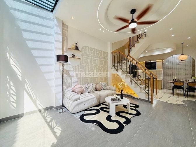 CHÍNH CHỦ BÁN NHÀ ĐẸP PHẠM VĂN CHIÊU MỚI XÂY TRỆT 2 LẦU FULL NỘI THẤT