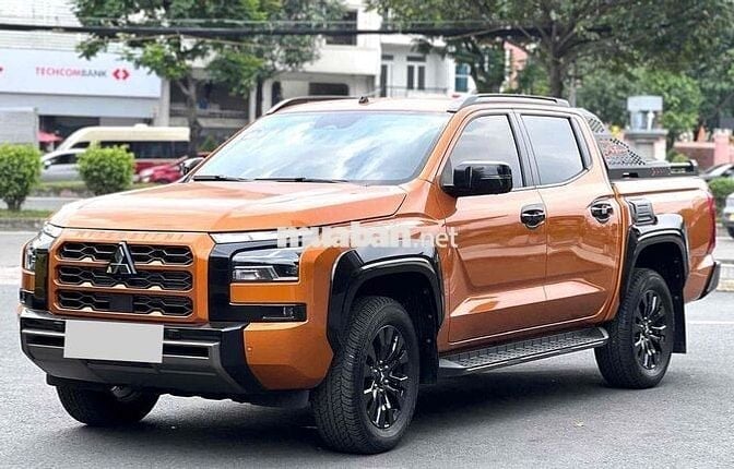 Mitsubishi Triton 2024 Athlete 4WD AT - 15500 km