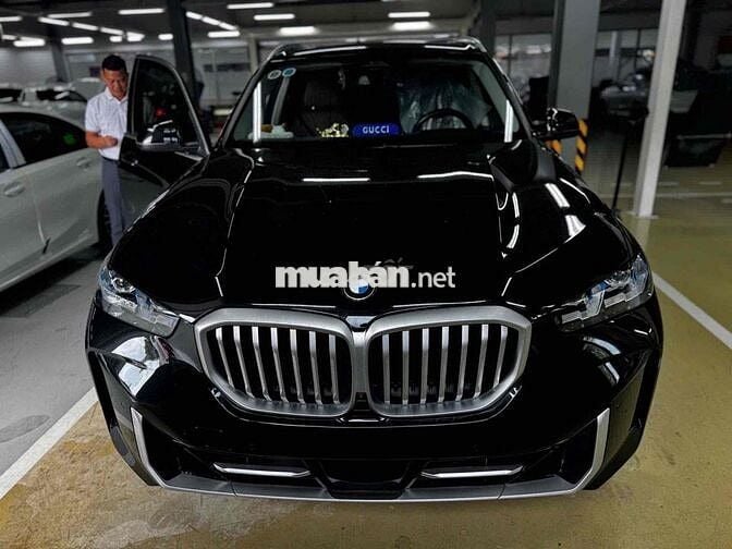 BMW X5 2024 xDrive40i xLine - 7333 km Bank 90%