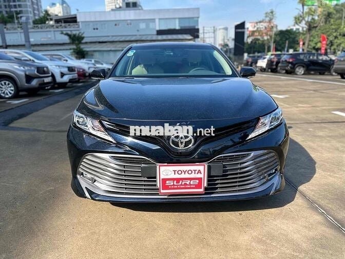 Toyota Camry 2020 2.0G - 19500 km HÃNG BH 1 năm