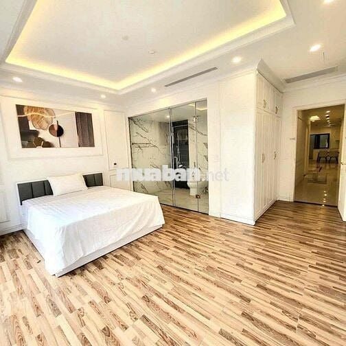 CCMN PHỐ TRẦN DUY HƯNG. 3N4VS RỘNG 110M2. GIÁ 20Tr
