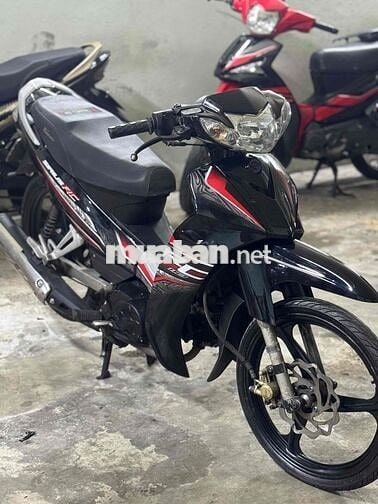 SIRIUS LIÊN DOANH MÁY ÊM XE ÚP NHỰA MỚI