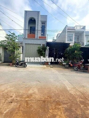 CHỦ KẸT TIỀN CẦN BÁN GẤP. NHÀ SHR. GẦN TÔ KÝ. DT: 4×19M .1LẦU.ĐƯỜNG 8M