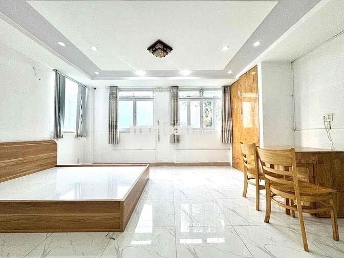 Studio Full nội thất - Gần chợ Hạnh Thông Tây