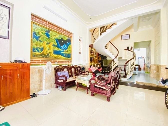 ✅ Nhà mặt tiền 3 tầng cực hiếm - Lưu Quang Thuận - ngay biển Mỹ Khê