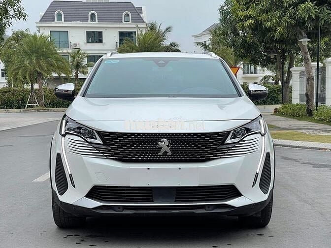 Peugeot 5008 2022 AL 1.6 AT - 30,000 km siêu đẹp.