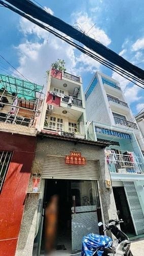 Nhà 1 trục hẻm xe hơi 4m tại Phạm Ngũ Lão Q1 nhỉnh 3tỷ 1 trệt 2 lầu SH