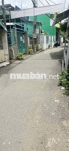 Nhà trệt lầu lộ ô tô kế chợ Bình Thủy