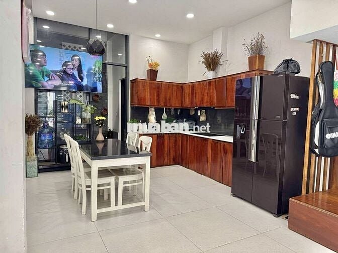 CHO THUÊ NHÀ ĐẸP 4 PHÒNG NGỦ – KHU VCN PHƯỚC LONG – 18 TRIỆU/THÁNG