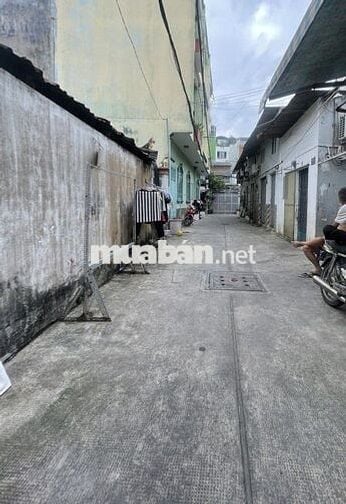 Bán nhà Nguyễn Sơn 34m2 3 tỷ 5 SHR vuông vức
