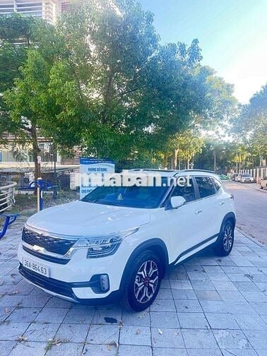 Kia Seltos 2022 Premium 1.6 AT - 21000 km