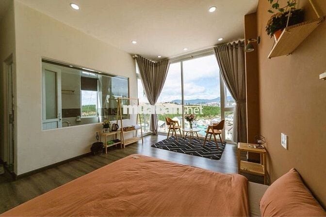 Bán nhà sổ riêng xây dựng P2, đường oto, 7PN. 7WC, ban công view đẹp.