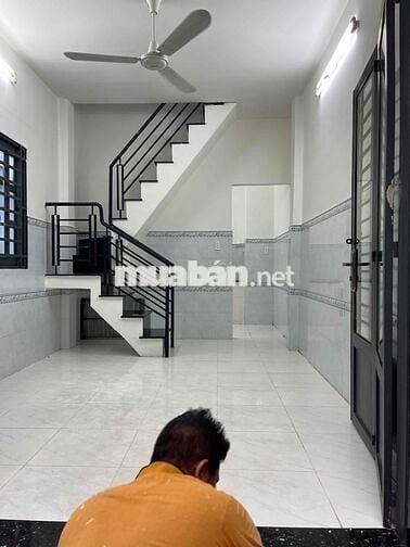 Cho thuêu nhà đường Huỳnh Tấn Phát, phường Tân Thuận Tây, quận 7, sát