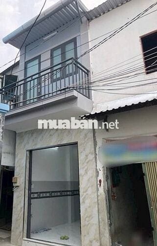 Cần bán nhà trong hẻm đường Bà Hom quận 6. Gía 2 tỷ 725 trệu.