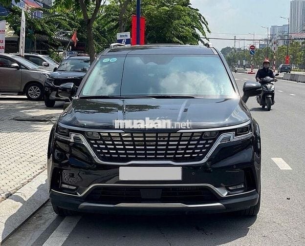 Kia Carnival 2.2D Signature 2024 - 15000 km