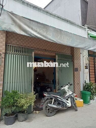 Bán nhà:4,5x11,1 gác mặt tiền hẻm 435(4m),huỳnh tấn phát,Q7(củ)