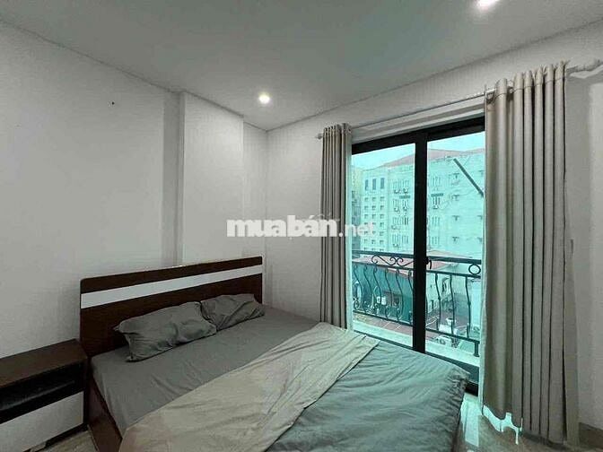 CCMN PHỐ NGUYỄN VĂN TUYẾT. 1N1K RỘNG 40M2. BAN CÔNG THOÁNG.