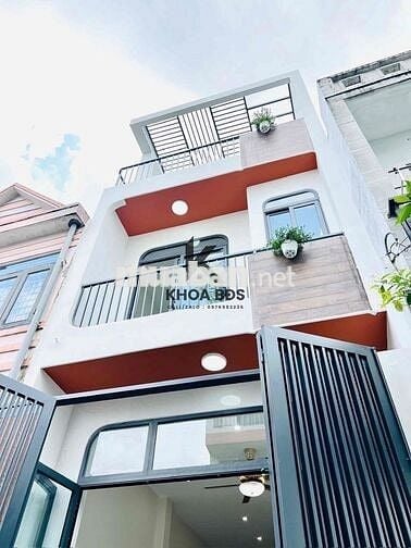 NHÀ PHỐ XÂY MỚI GẦN BỆNH VIỆN Q12 HXH CHÍNH CHỦ BÁN