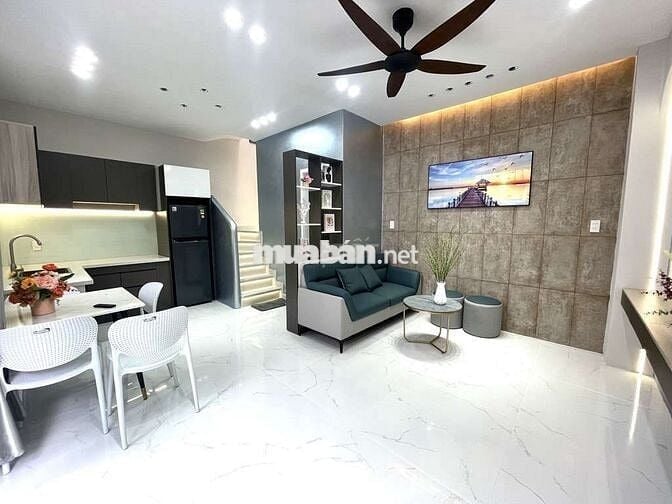 Nhà Mới Nội Thất Đẹp, Hẻm To, Tiện Ích Tốt