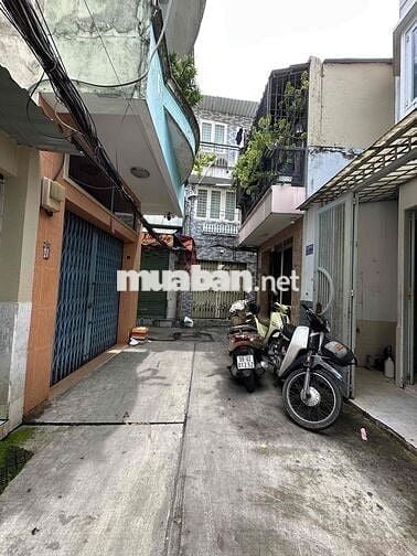 2,94 Tỷ- Bán nhà 3 tầng- 23 m2- Tân Hoà Đông- Quận 6- Sổ riêng