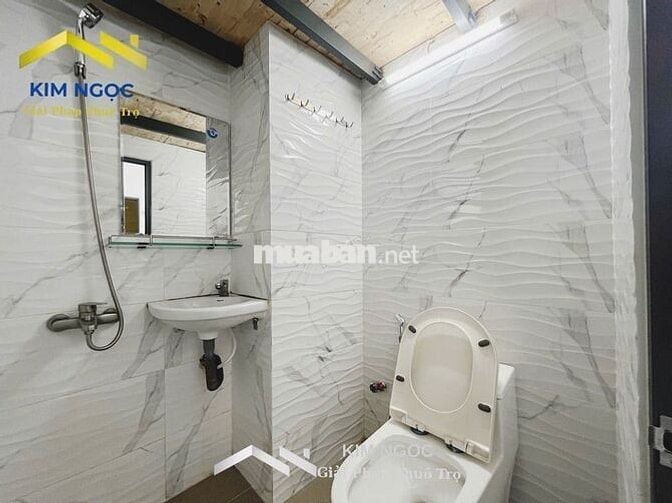 CHO THUÊ PHÒNG TRỌ GIÁ RẺ CỬA SỔ TRỜI, MÁY LẠNH GẦN CVPM QUANG TRUNG