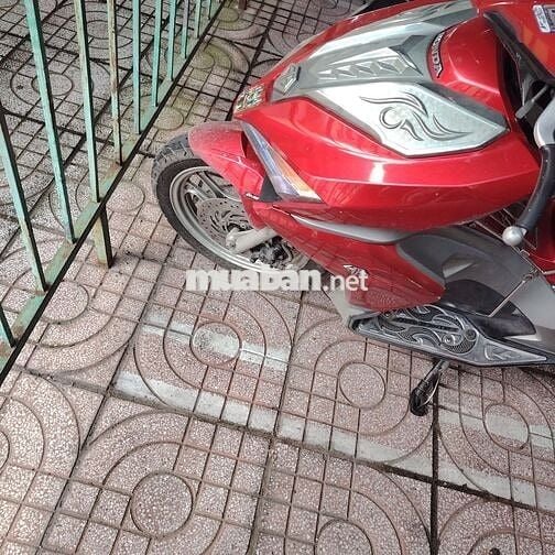 cần bán xe AB màu đỏ xám dky năm 2016