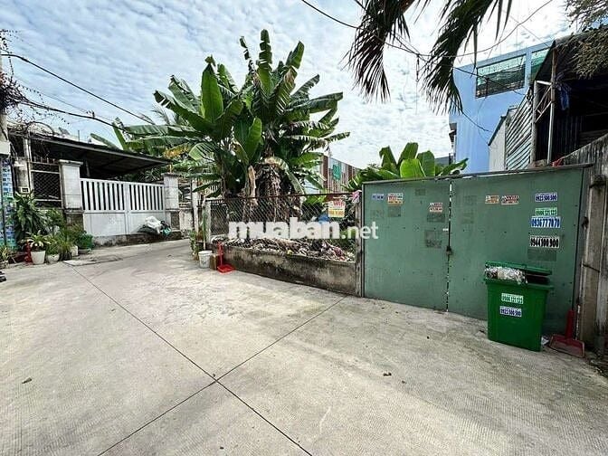 Đất lô góc 2 mặt hẻm,DT: 7,40 × 18 (104,6m2 full thổ)