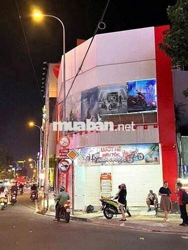 Góc 2 Mặt tiền Lý Tự Trọng, Quận 1 (ngay chợ Bến Thành)