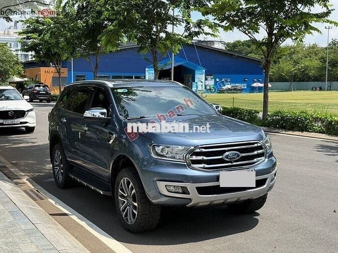 Ford Everest Titanium 2.0L 4x2 AT 2019 - 820 Triệu