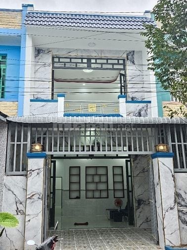 Bán nhà chính chủ sổ hồng riêng đường ô tô