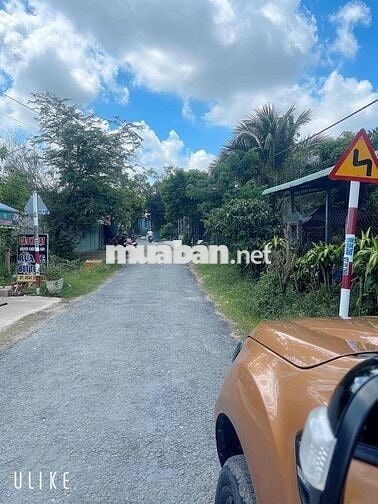 Cần bán đất hai mặt tiền nhựa gần khu công nghiệp thành công