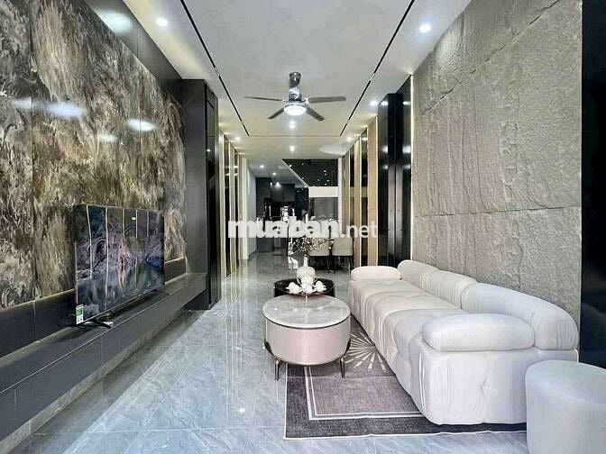 Cho thuê nhà mới 3 tầng mặt tiền Huỳnh Ngọc Huệ Thanh Khê