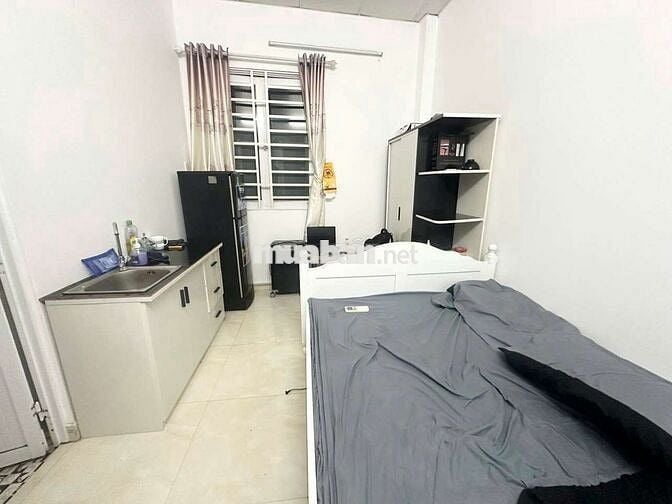 PHÒNG TRỌ 20M2 CỬA SỔ TRỜI - KHOÁ VÂN TAY TÂN BÌNH NGAY CHỢ HHT