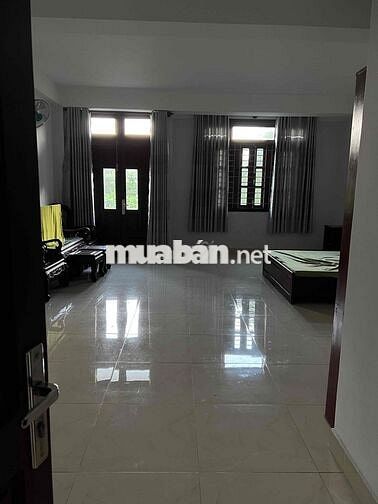 Cho thuê phòng trọ to nội thất cơ bản