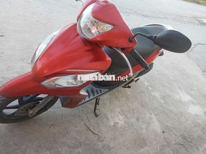 Cần bán xe ga Honda  đi rất lướt